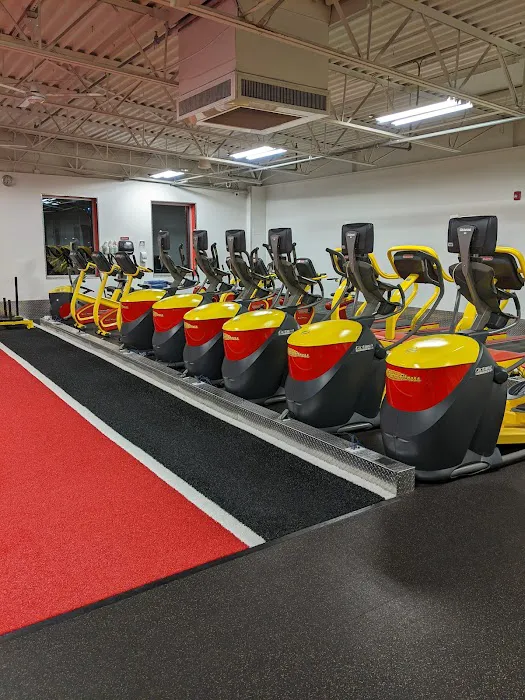 Retro Fitness Picture 10