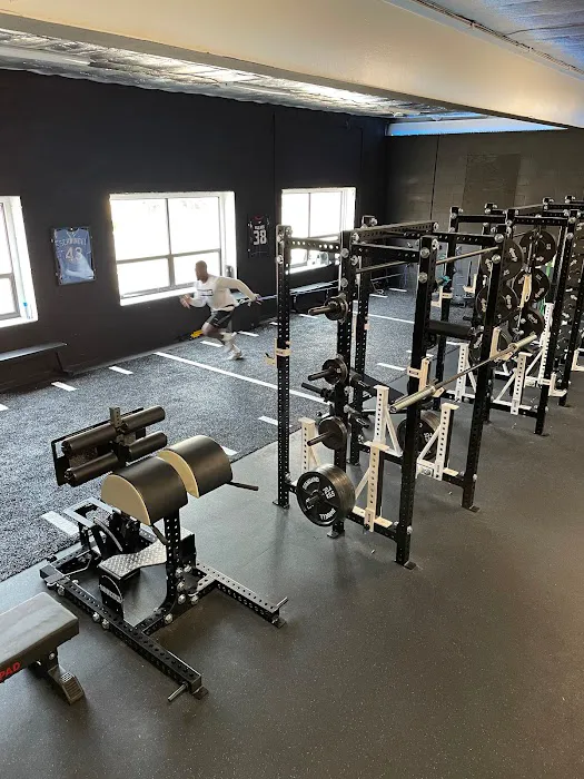 DISTRICT Training: Sports Performance + Fitness Coaching Picture 8