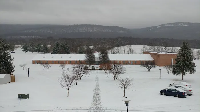 Highland View Academy Gymnasium Picture 3