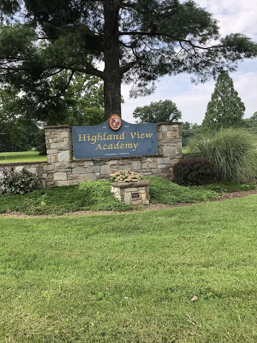 Highland View Academy Gymnasium Picture 1