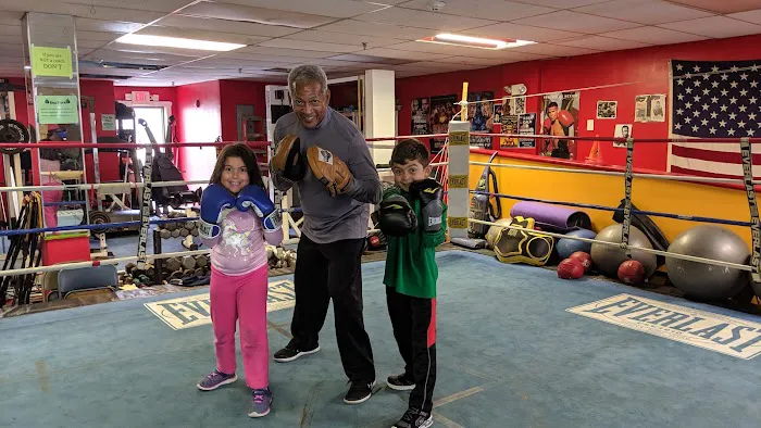 Manny's Old School Boxing Gym Picture 10