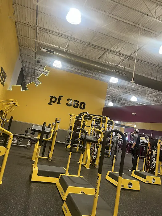 Planet Fitness Picture 2