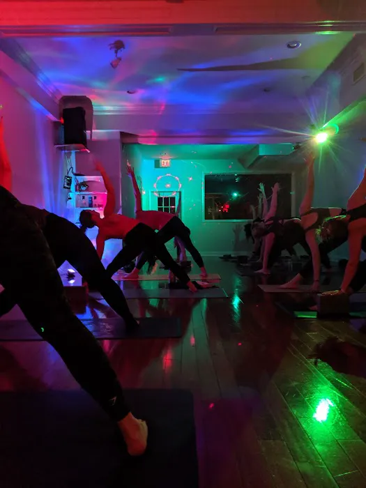 Ah-ha Yoga Picture 7