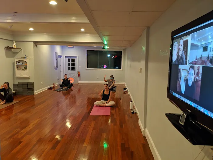 Ah-ha Yoga Picture 5