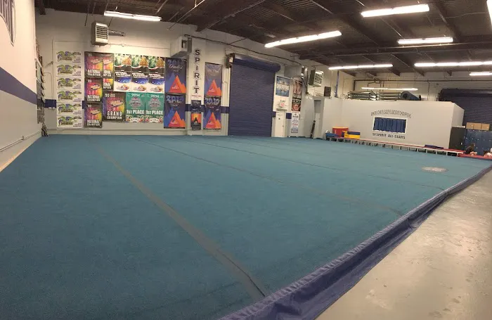 SI Spirit | Cheerleading & Tumbling Picture 8