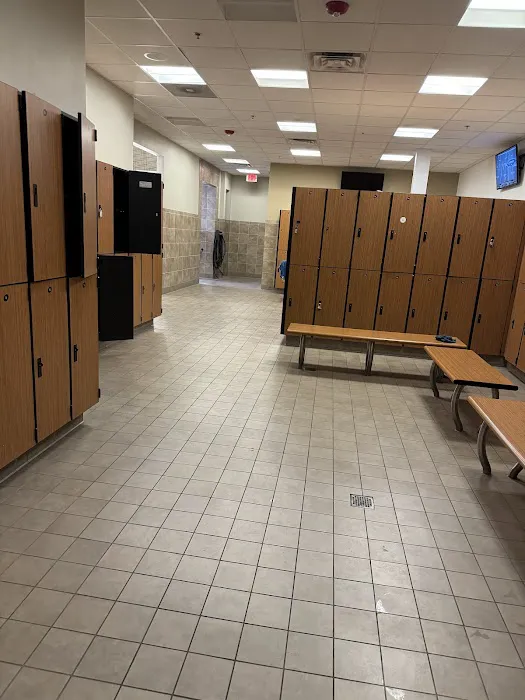 LA Fitness Picture 7