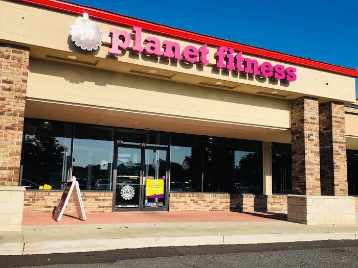 Planet Fitness Picture 3