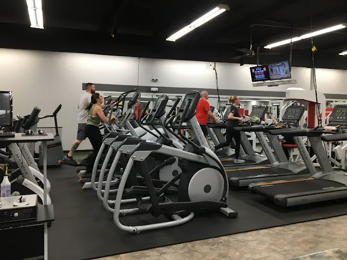 Sports Inn 24 Hr Fitness Picture 4