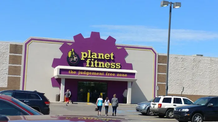 Planet Fitness Picture 5