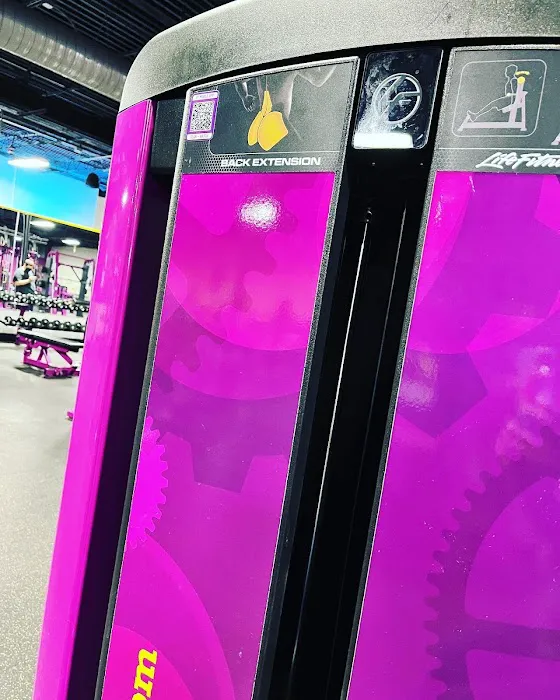 Planet Fitness Picture 6