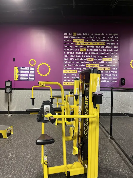 Planet Fitness Picture 7