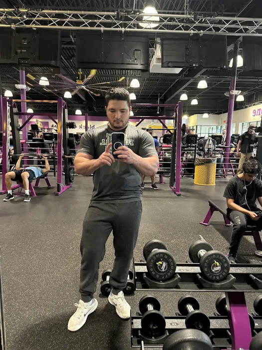 Planet Fitness Picture 2
