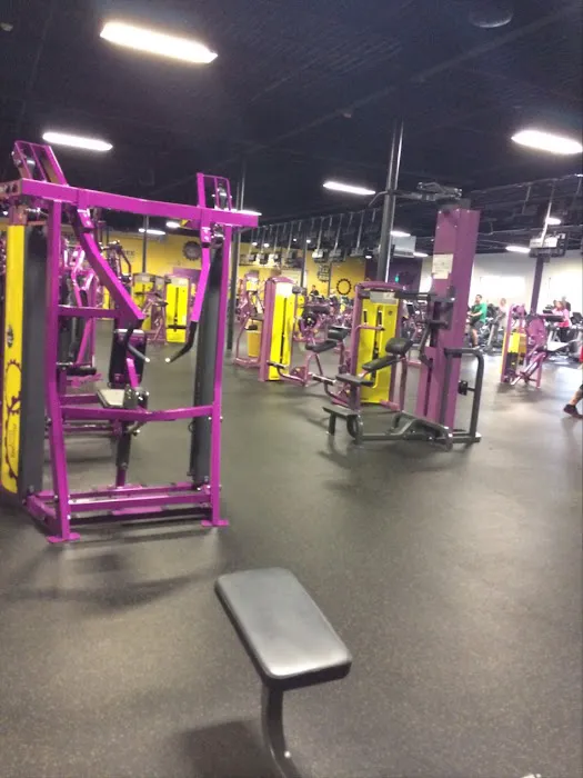 Planet Fitness Picture 8