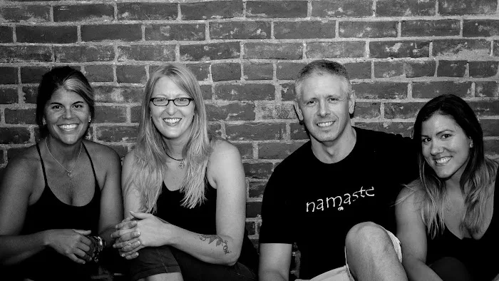 T&R Yoga Picture 4