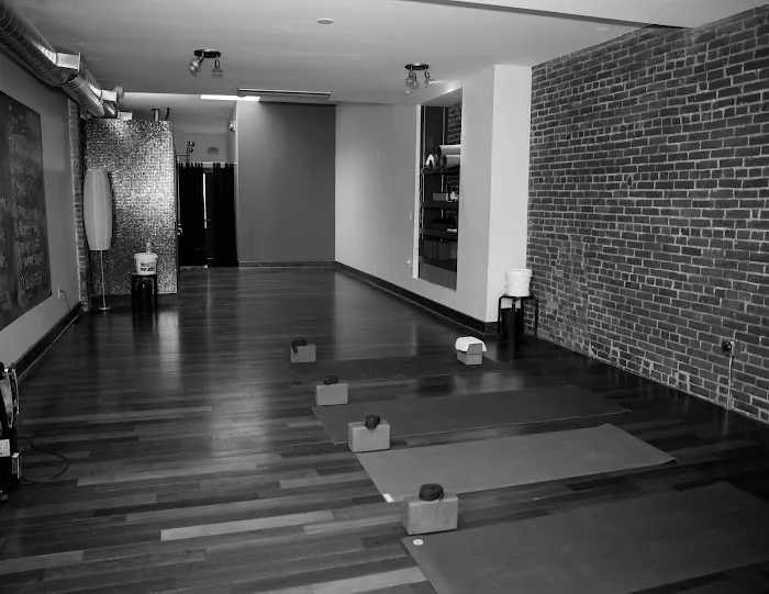 T&R Yoga Picture 8