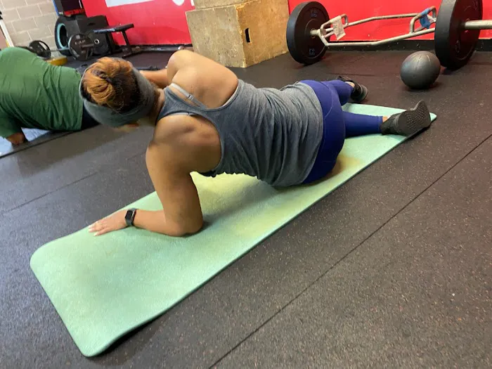 She Too Fitness Picture 3