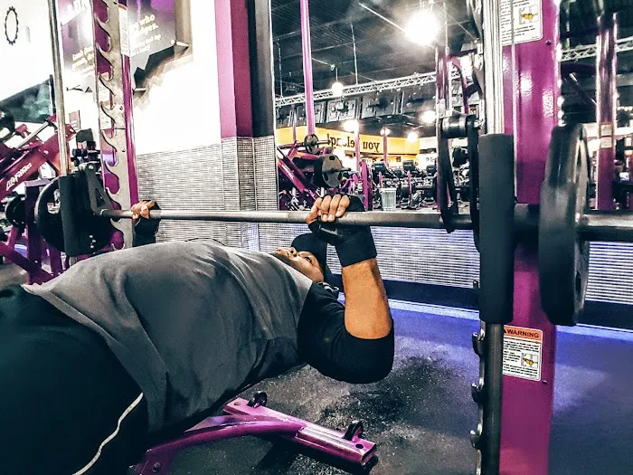 Planet Fitness Picture 8