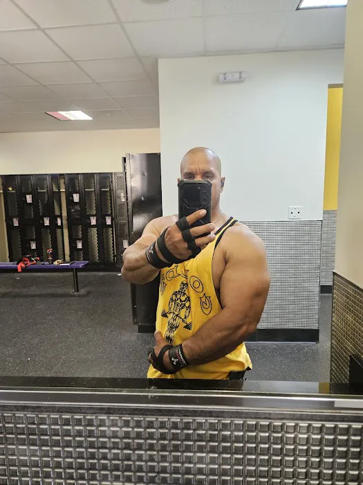 Planet Fitness Picture 4