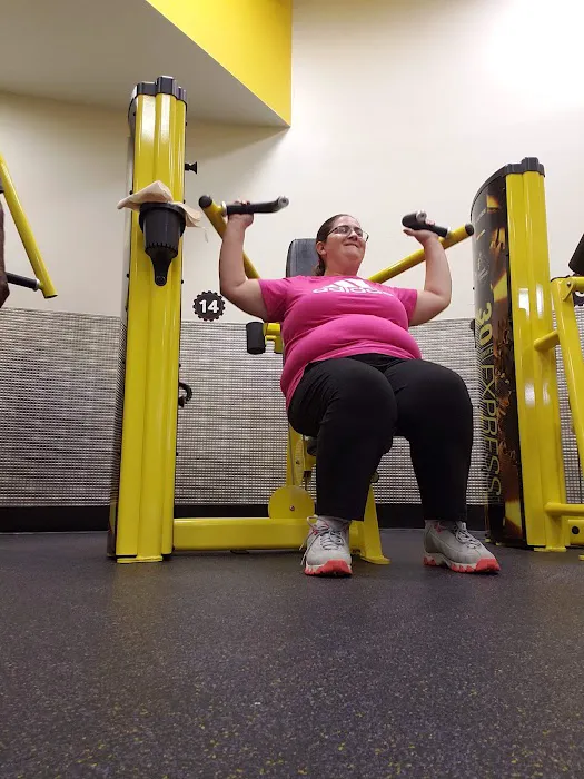 Planet Fitness Picture 9