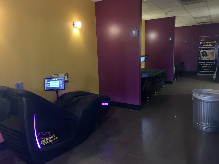 Planet Fitness Picture 1