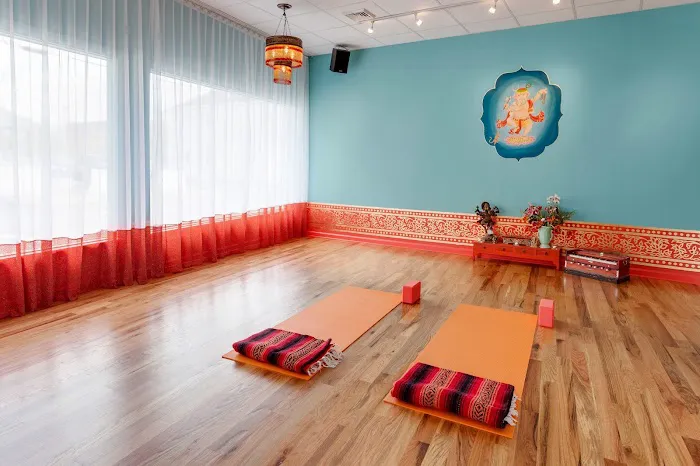 Bhakti Barn Yoga Picture 8