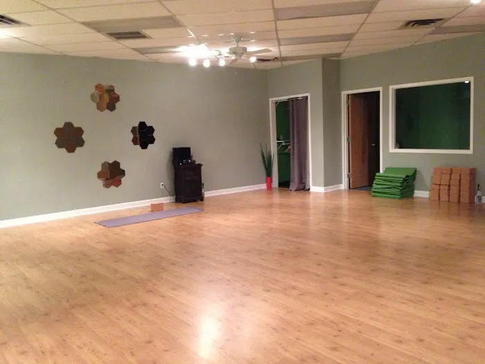 Heads & Tails Yoga Picture 1