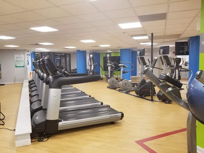 Envy Sports Club & Pools Picture 9