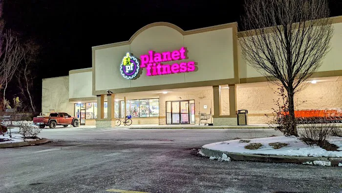 Planet Fitness Picture 9