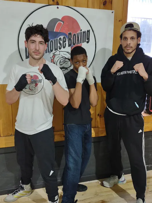 DawgHouse Boxing Picture 4