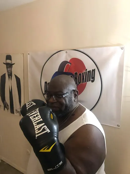 DawgHouse Boxing Picture 2