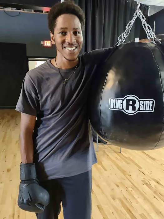 DawgHouse Boxing Picture 9