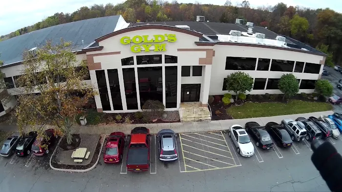 Gold's Gym Picture 7