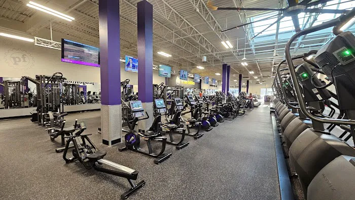 Planet Fitness Picture 4