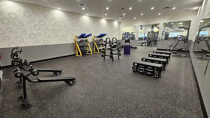 Planet Fitness Picture 5