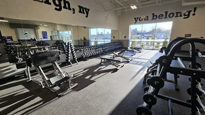 Planet Fitness Picture 2