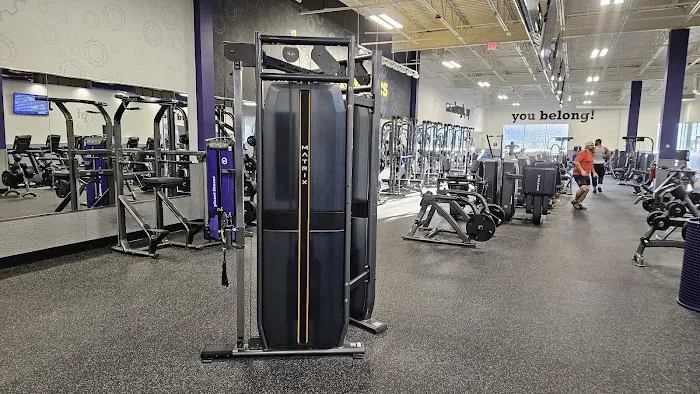 Planet Fitness Picture 1
