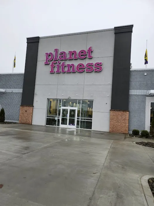Planet Fitness Picture 9