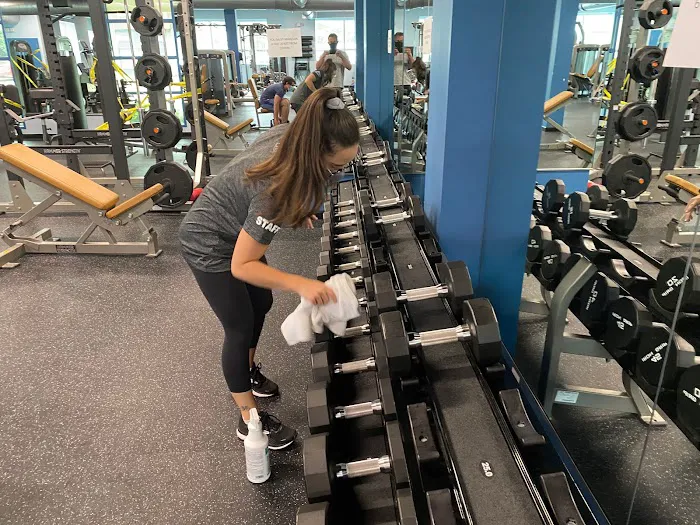 Advanced Fitness & Wellness Picture 8