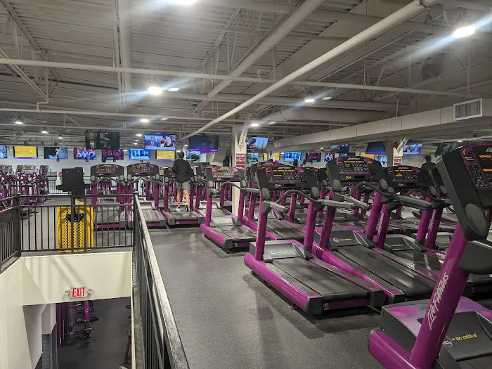 Planet Fitness Picture 2