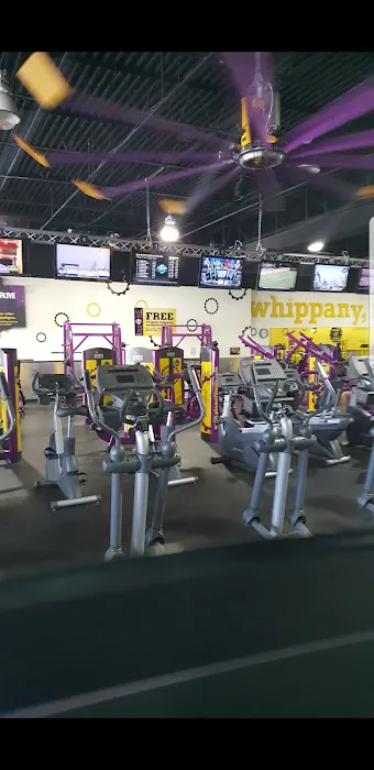 Planet Fitness Picture 8