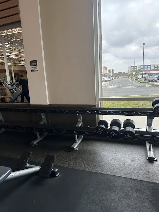 LA Fitness Picture 8