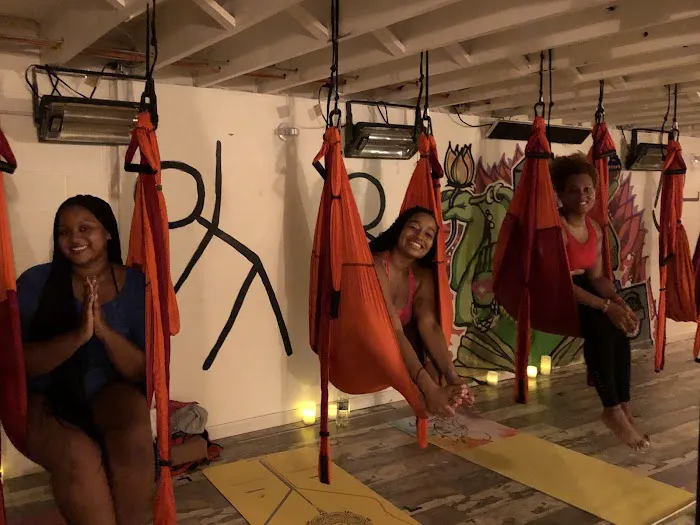 Ohmies Yoga Studio Picture 1