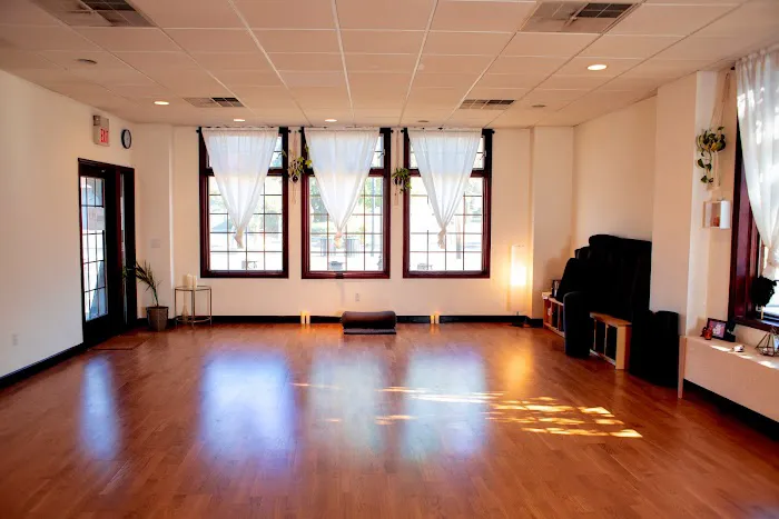 Alchemy House of Yoga Picture 1