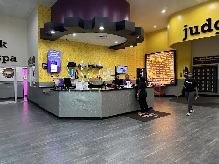 Planet Fitness Picture 5