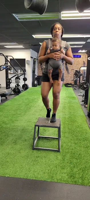 Figures & Physiques Personal Training Studio Picture 7