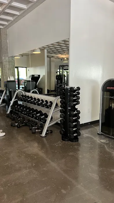 D & I FITNESS Picture 4