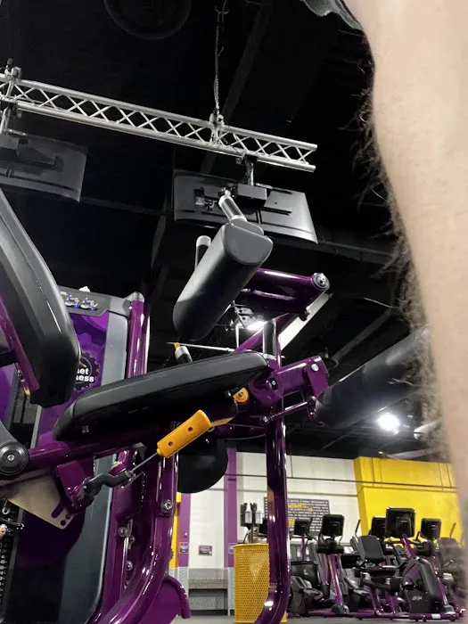Planet Fitness Picture 5