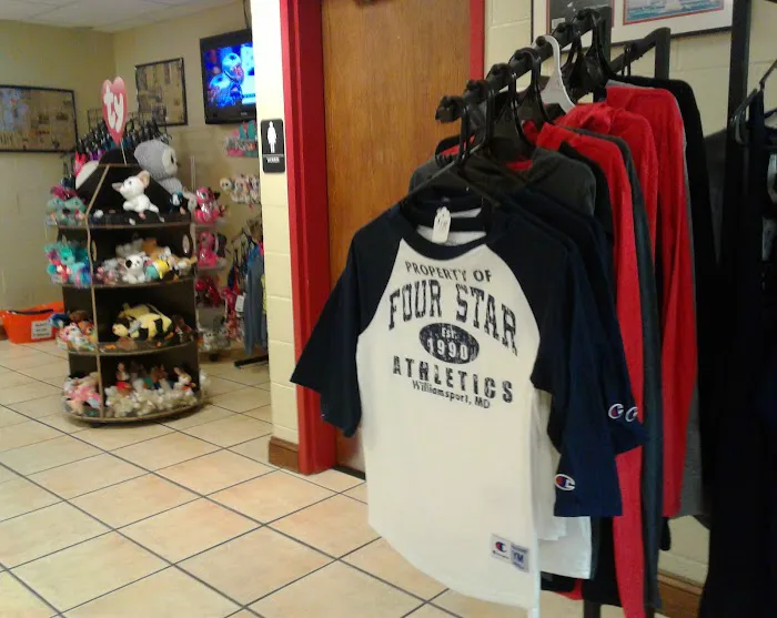 4 Star Athletic Complex Picture 9