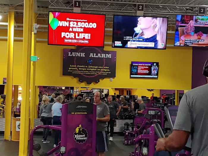 Planet Fitness Picture 2