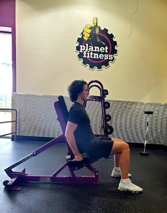 Planet Fitness Picture 7